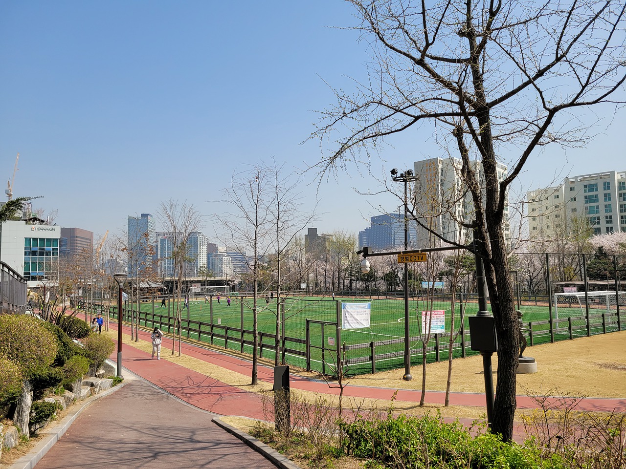 更是在向全 更是在向全